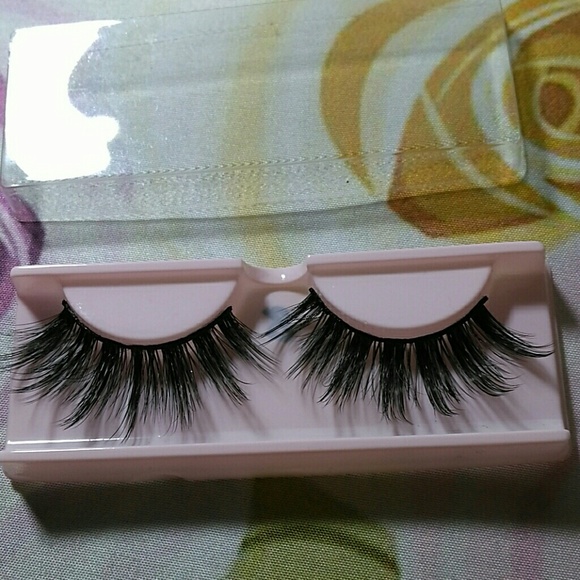 *LOW IN STOCK* C10 ABOG Lashes by Lash Levels - Picture 2 of 5